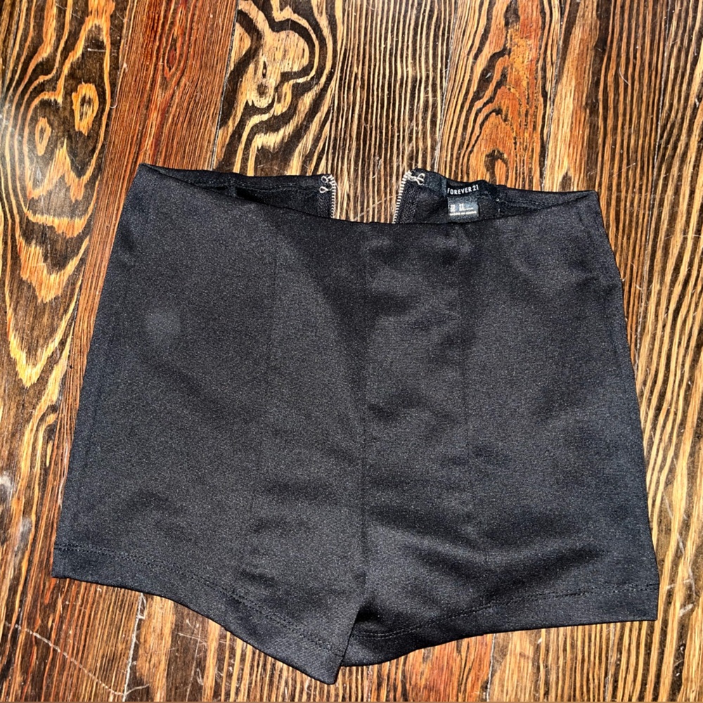 Zip up shorts